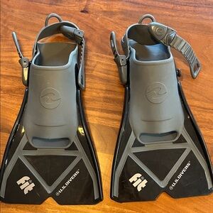 U.S. Divers Fit Swim Fins in Gray and Black Pool Beach 🏖️ Fun